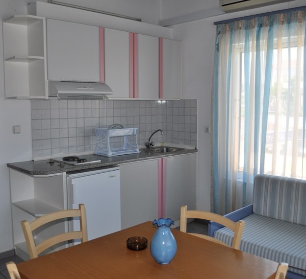 room_10_bathroom